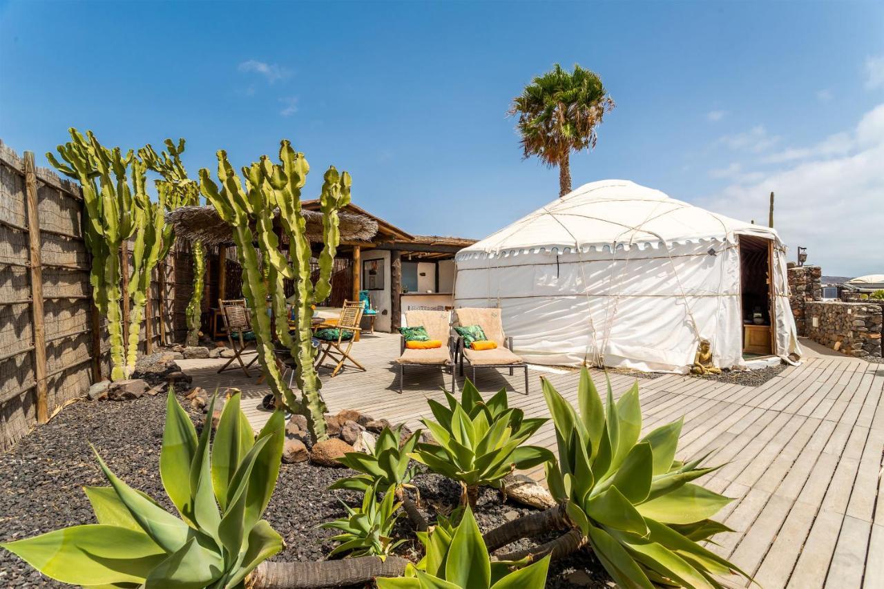 Finca De Arrieta Village - Yurts And Stone Cottages - Shared Pool - Walking Distance To Arrieta Beach - Eco Friendly Табайеско Экстерьер фото