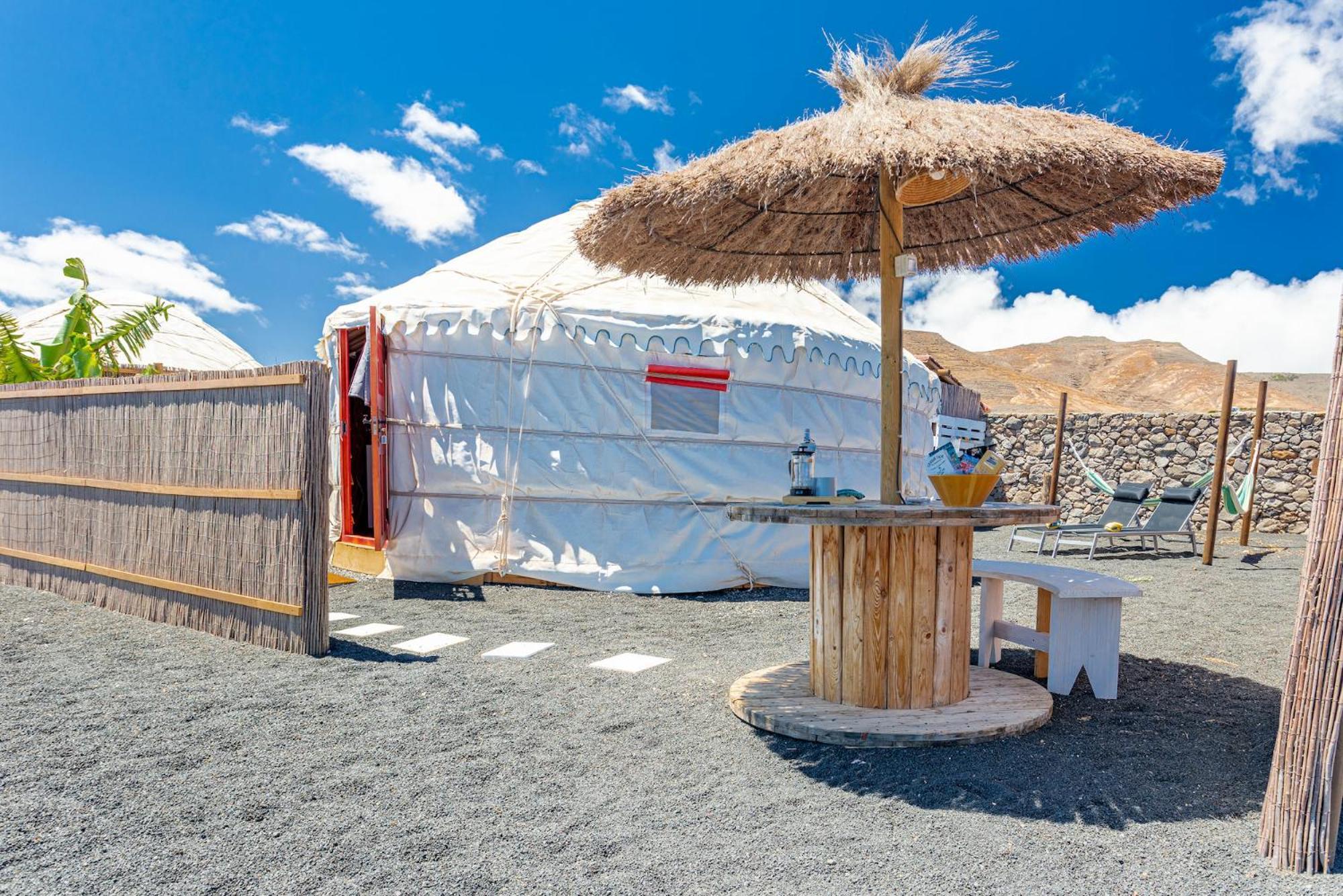 Finca De Arrieta Village - Yurts And Stone Cottages - Shared Pool - Walking Distance To Arrieta Beach - Off Grid Табайеско Экстерьер фото