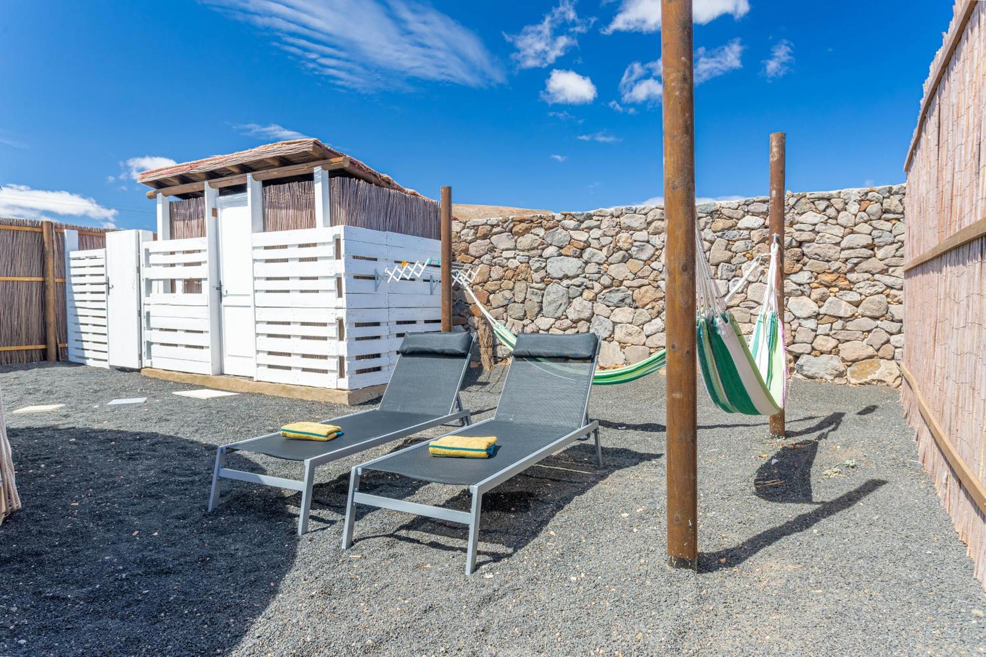 Finca De Arrieta Village - Yurts And Stone Cottages - Shared Pool - Walking Distance To Arrieta Beach - Eco Friendly Табайеско Экстерьер фото